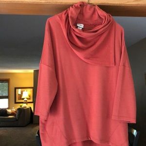 Pumpkin colored Daytrip top